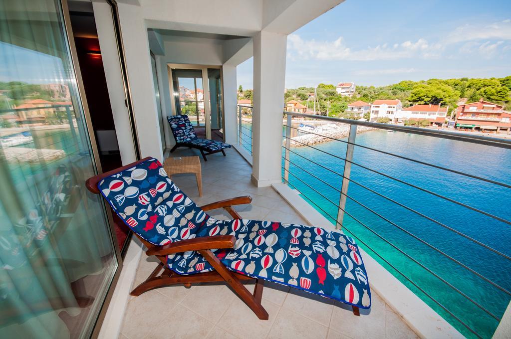 Hotel Maxim Božava Quarto foto